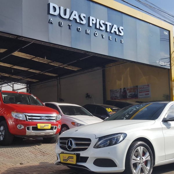 Duas Pistas Automóveis